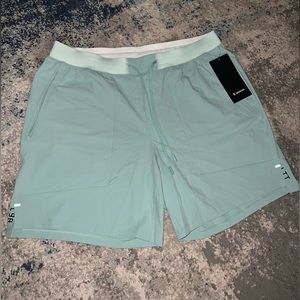 Lululemon License to Train
Short 7" *LL Size XXL